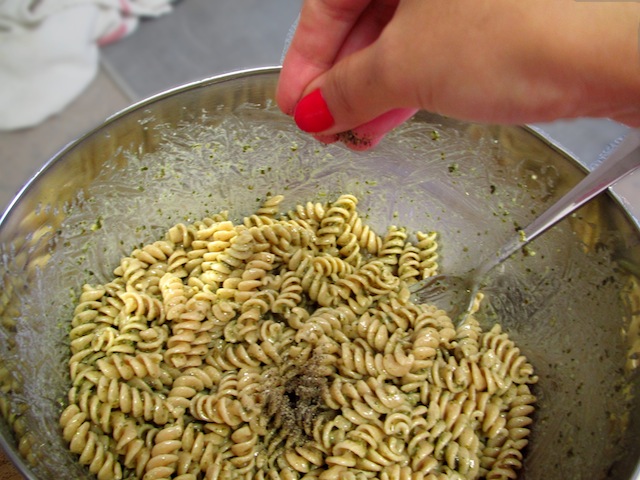 Roasted Tomatoes and Pesto Pasta Salad